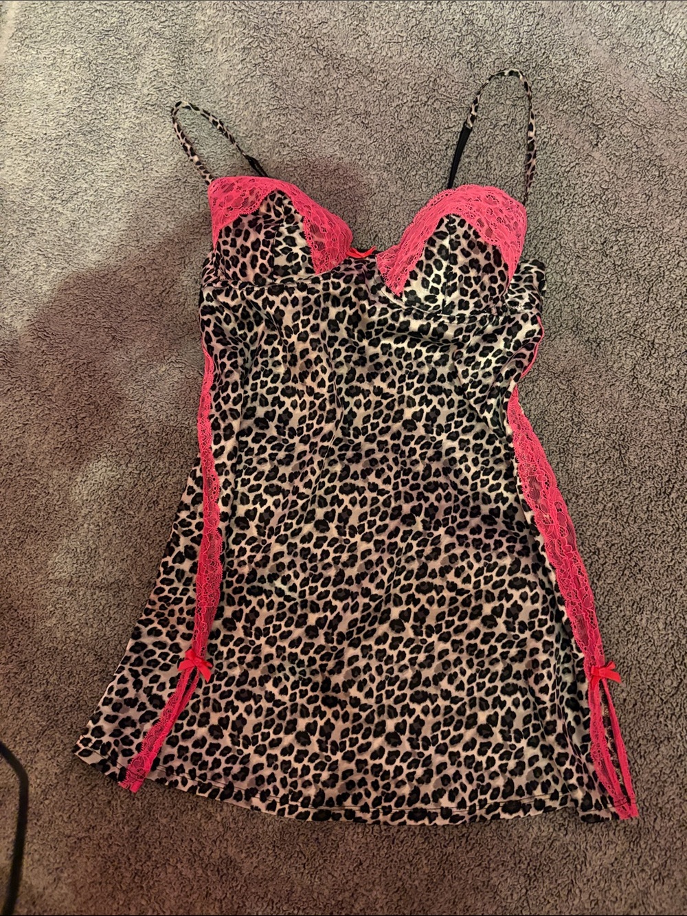 La SENZA Leopard Print Chemise with Hot Pink Lace Trim